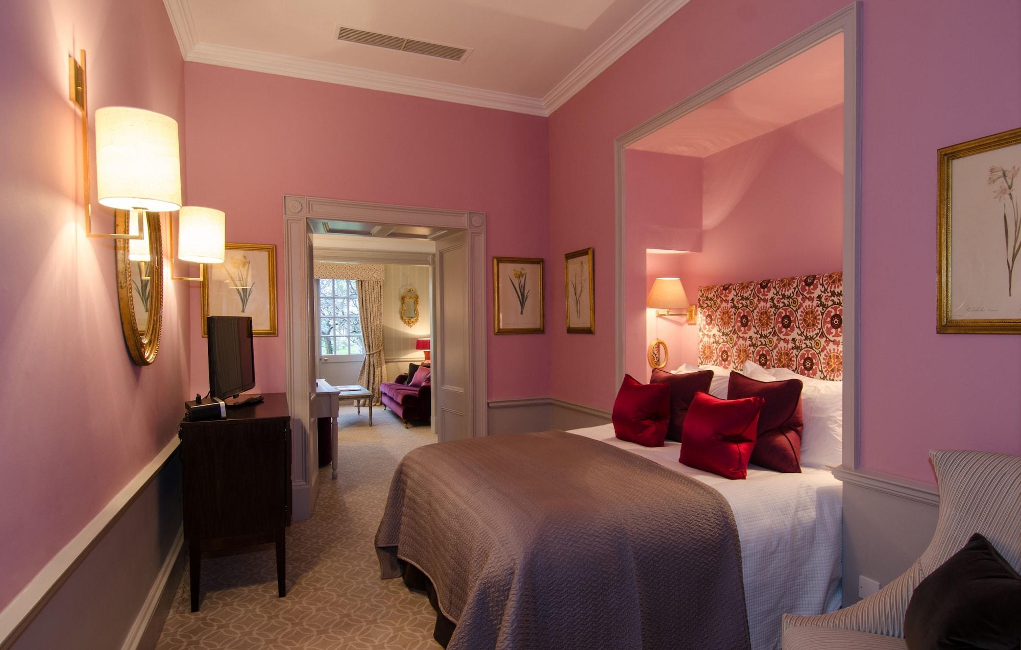 Отель The Royal Crescent & 5*