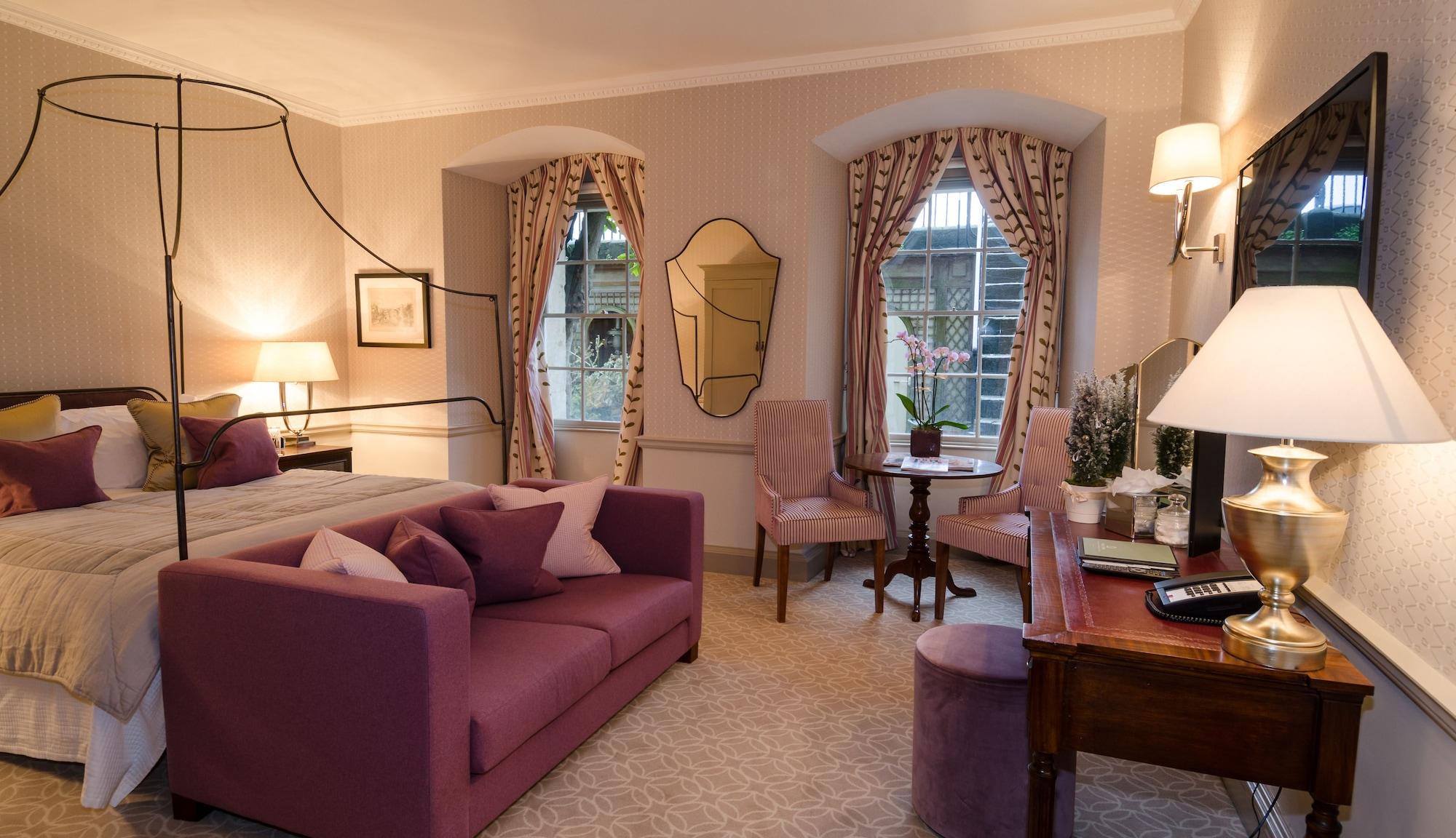 Отель The Royal Crescent & 5*